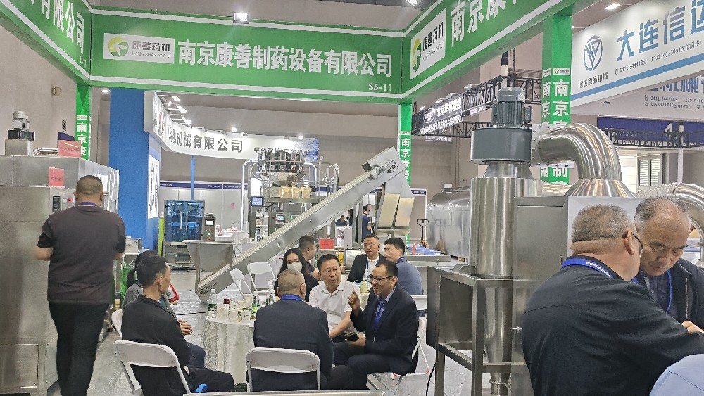 第66屆重慶藥機會圓滿完成，大家對新開發(fā)的靜電去雜機非常認(rèn)可