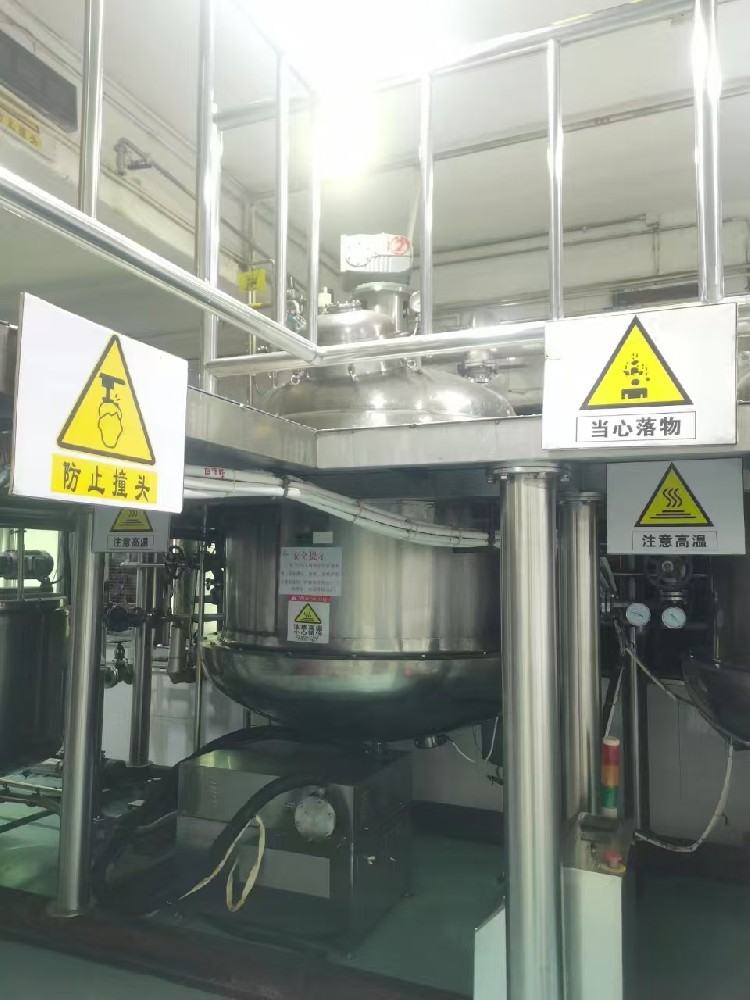 廣東骨科醫(yī)院合作紅花油炸藥煉藥一體機開發(fā)